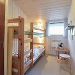 Three-bedroom In Dom wakacyjny *